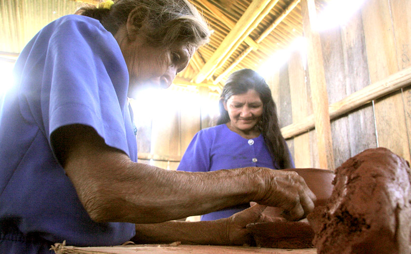 Encuentro y Diálogo de Saberes Artesanales 2014