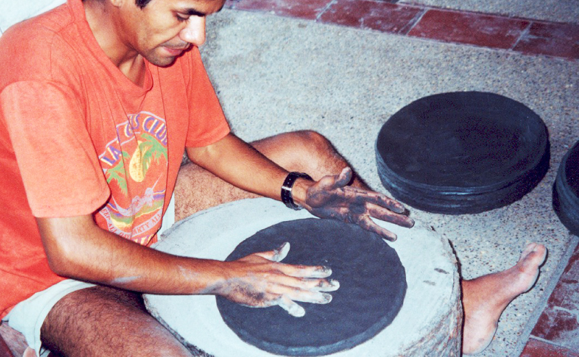 Artesanías La Chamba, Tolima Artesana de la Chamba, Tolima, Colombia
