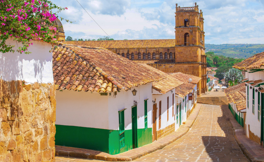 Convenio beneficia a los artesanos de Santander, Colombia