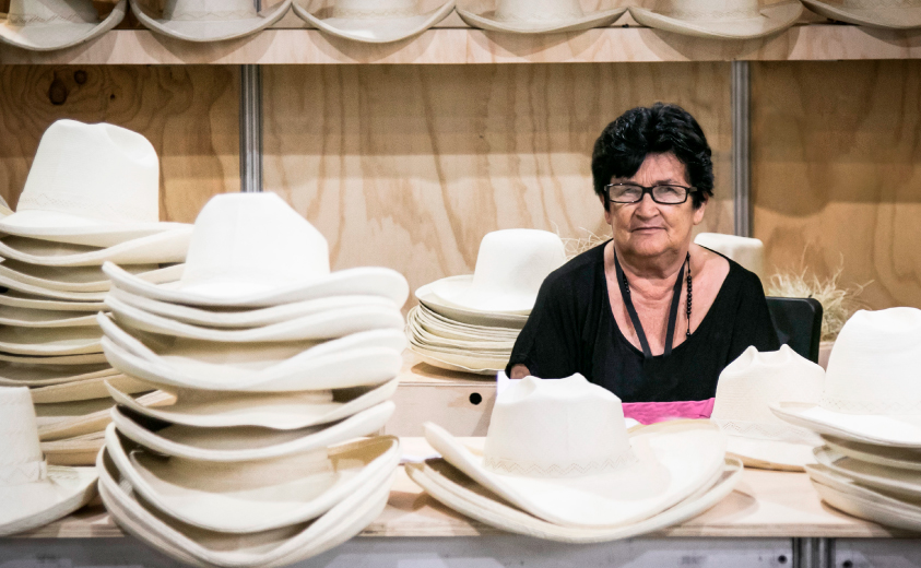 Maestra artesana Celvina Ramírez Maestra artesana Celvina Ramírez
