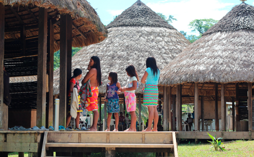 Comunidad indígena emberá dóbida, Bocas de Jagua. Comunidad indígena emberá dóbida, Bocas de Jagua.