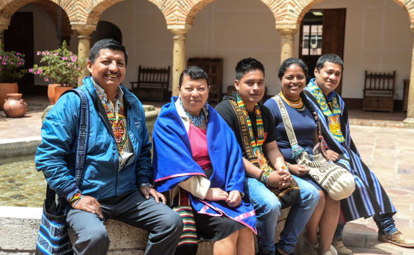 Artesanos colombianos en Maestros Ancestrales. BCapital