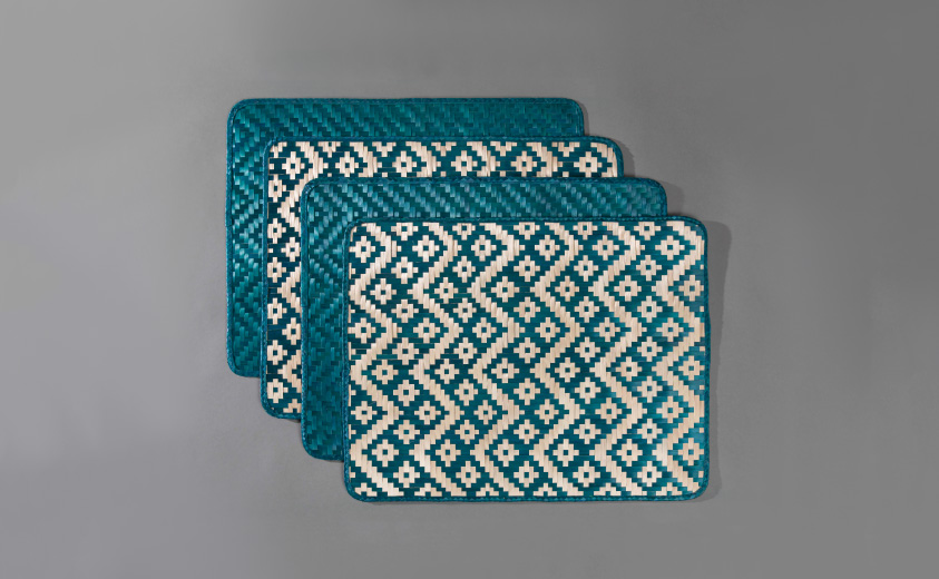 Set de individuales tejidos en paja tetera Set de individuales tejidos en paja tetera por las artesanas del taller Manos Creativas