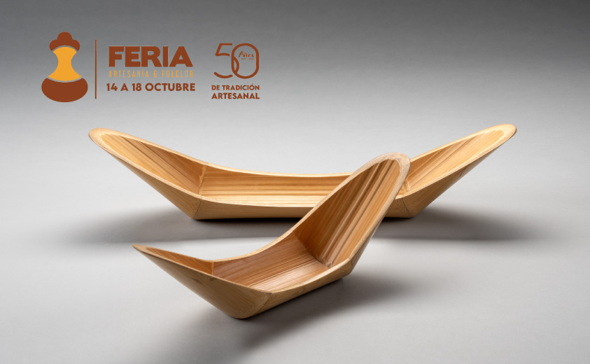 Feria Artesanía & Folclor Imagen ilustrativa de la Feria Artesanía & Folclor con una foto de dos barcas elaboradas en guadua
