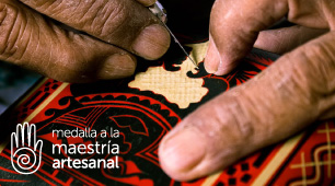 Foto de detalle del enchapado en mopa mopa