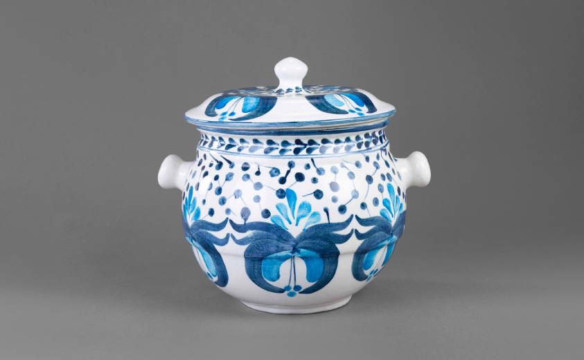 Foto de una olla artesanal del carmen del viboral - Mercado Artesanal Oviedo Encanto Tropical