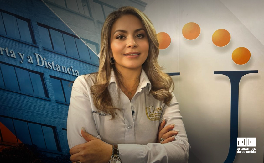 Artesanos y artesanas amplían conocimientos sobre el comercio electrónico.