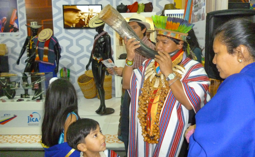 Lanzamiento Proyecto OVOP, Expoartesanías 2012