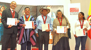 Artesanos ganadores del Galardón